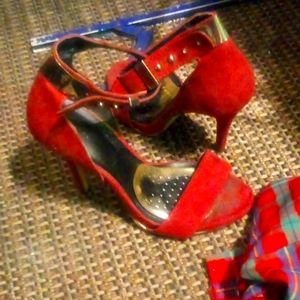 Burgundy sweade high heels